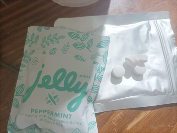 deliciosas mentas infusionadas | not your bakery jelly | delta 9 thc | 50 mg por bolsa | 25 piezas
