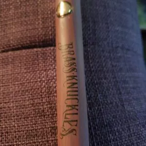 batería brass knuckles de 900 mah y voltaje ajustable | rosca 510