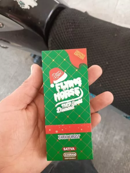 vape desechable | flying horse christmas edition | thcp + diamantes líquidos | 3 gr (oferta)