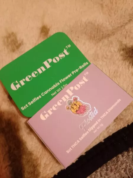 mini prerolados | greenpost | thc a con diamantes incrustados | 5 piezas de 0.5 gr | 2.5 gr totales