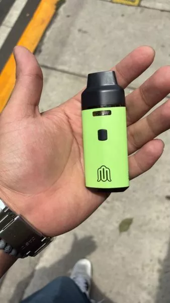 modus | vape desechable | live resin | hhc 3000 mg | 3 ml | pluma de wax