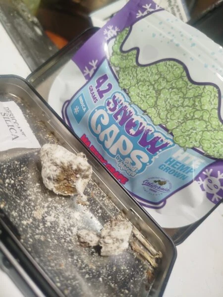 flor premium | snow caps by good morels | thc a + diamantes infusionados | 4.2 gr