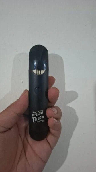 mellow fellow | vape desechable hhc 2000 mg | 2 ml | pluma de wax