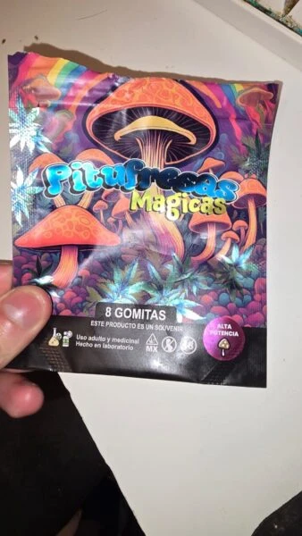 pitufresas mágicas / psicodélicas / mezcla de hongos / delta 9 / 8 gomitas / 15m g / 120 mg