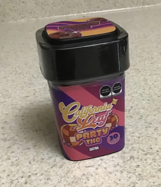 california leaf | gomitas party | delta 9 thc 15 o 30 piezas