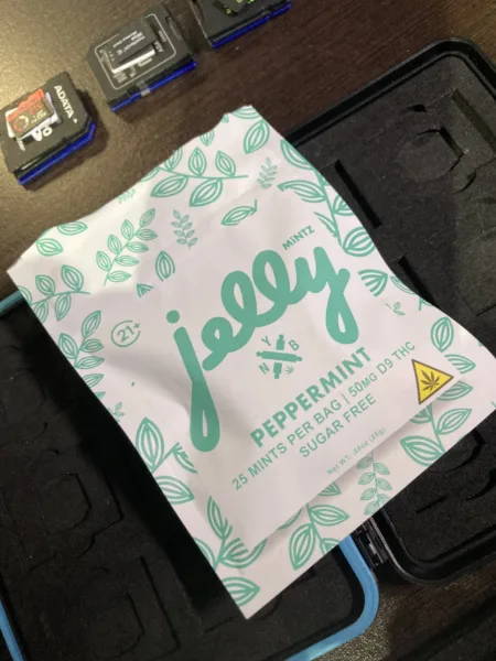 deliciosas mentas infusionadas | not your bakery jelly | delta 9 thc | 50 mg por bolsa | 25 piezas